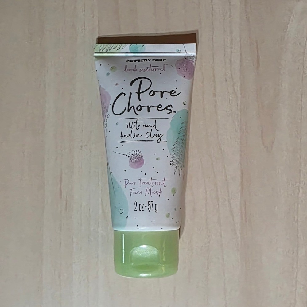 Perfectly Posh Pore Chores Face Mask 2oz Green New Illite Kaolin Clay Treatment
